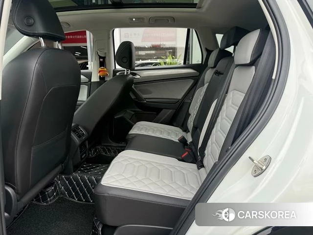 Volkswagen Tayron 2023 Белый из Китая, фото 3