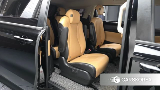 Kia Carnival 4th generation 2023 Черный из Кореи, фото 3