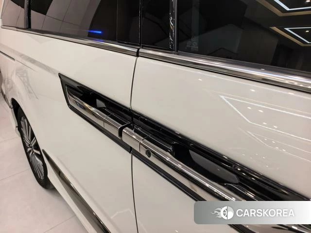 Honda Elysion 2022 Белый из Китая, фото 3