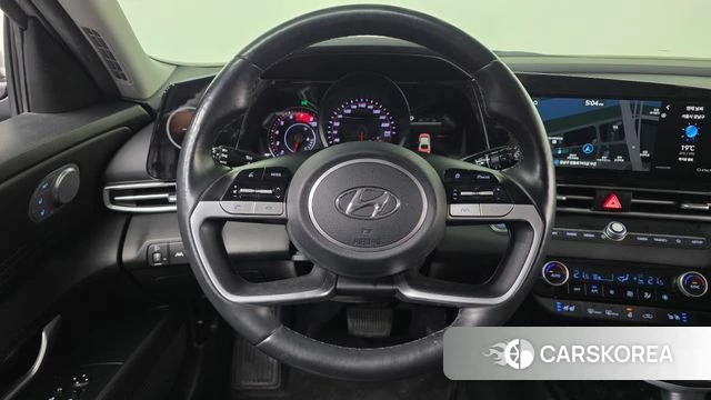 Hyundai Avante (CN7) 2022 Серебристо-серый из Кореи, фото 3