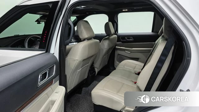 Ford Explorer 2018 Белый из Кореи, фото 3