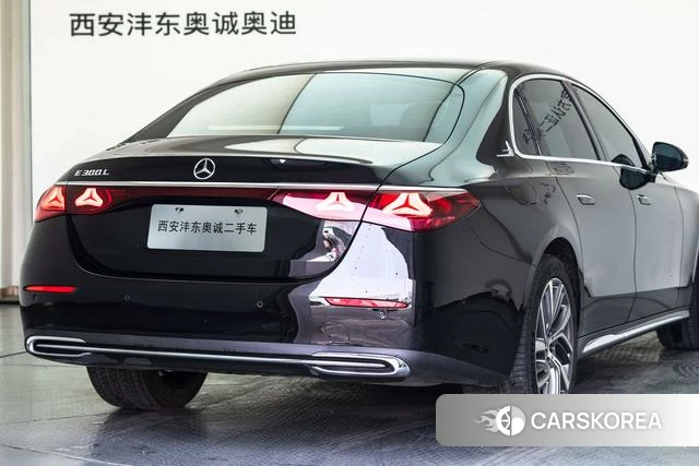 Mercedes-Benz E-Class 2025 Черный из Китая, фото 3