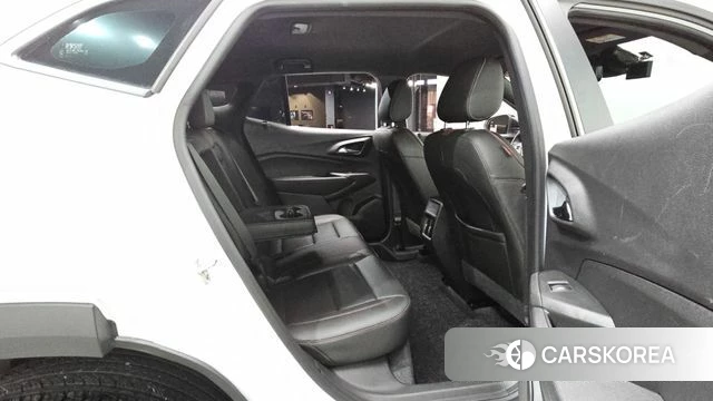 Chevrolet (GM Daewoo) Trax Crossover 2024 Белый из Кореи, фото 3