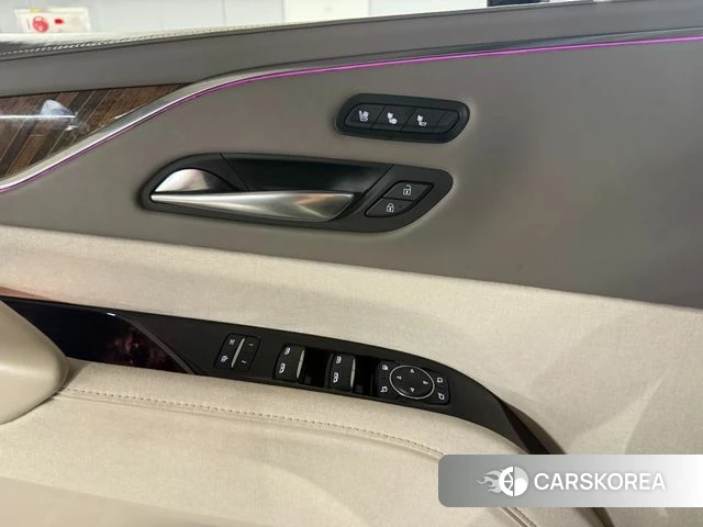 Cadillac Escalade 5th Generation 2022 Черный из Кореи, фото 3