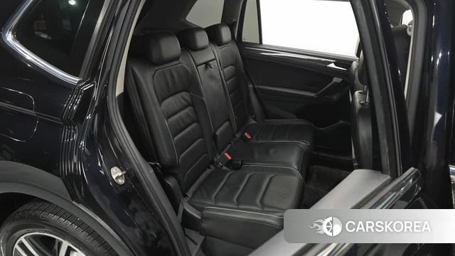 Volkswagen Tiguan Allspace 2018 Черный из Кореи, фото 3