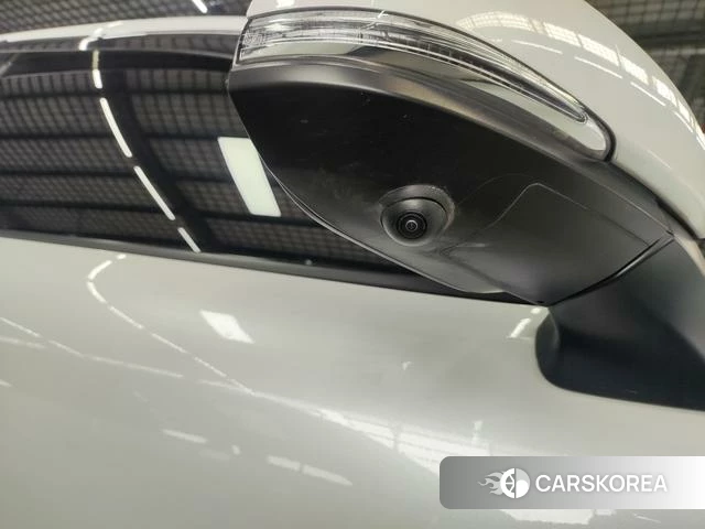Toyota Frontlander 2023 Белый из Китая, фото 3