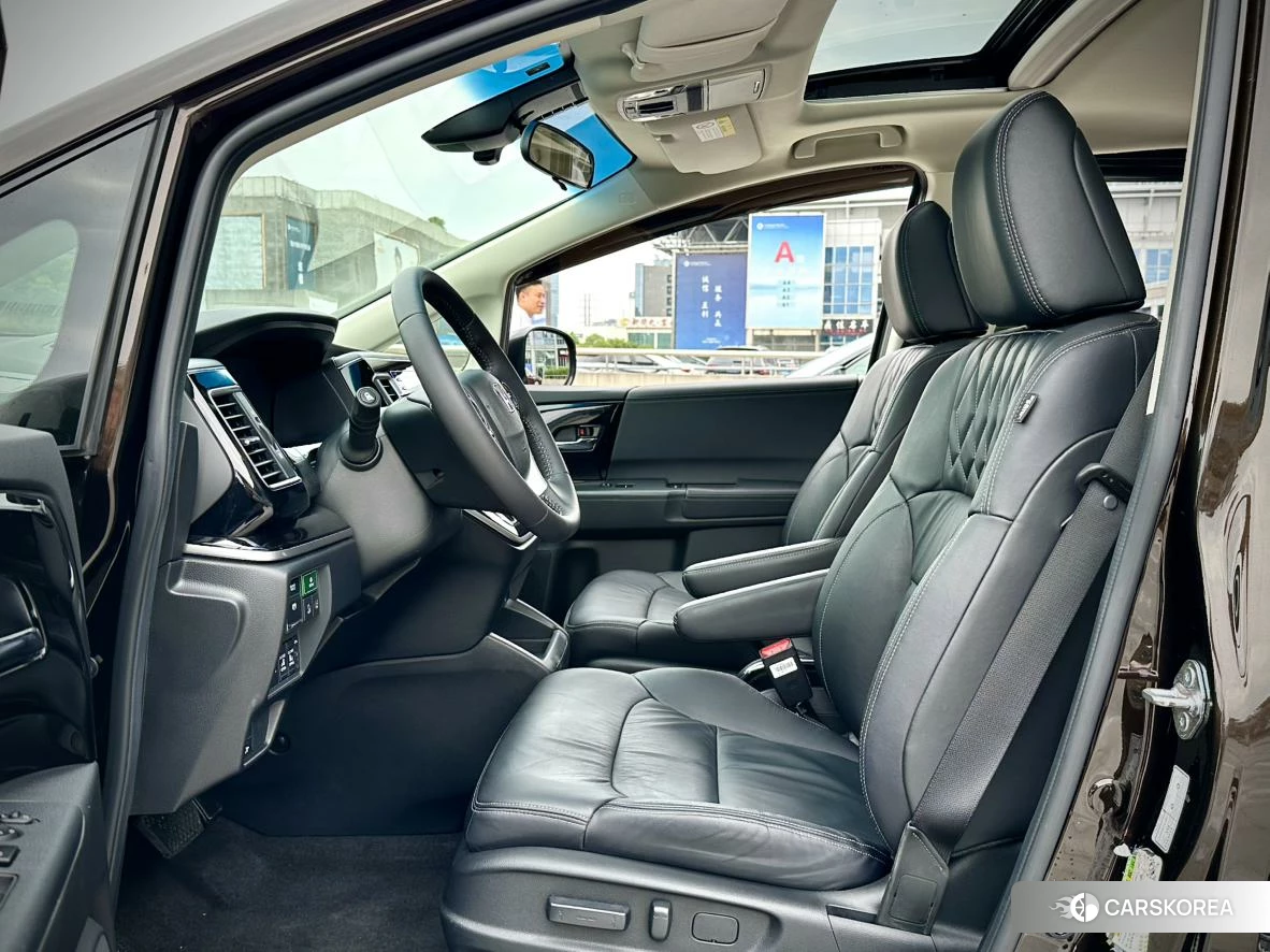 Honda Elysion 2019 Коричневый из Китая, фото 3