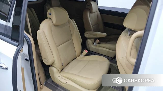 Kia The New Carnival 2019 Белый из Кореи, фото 3