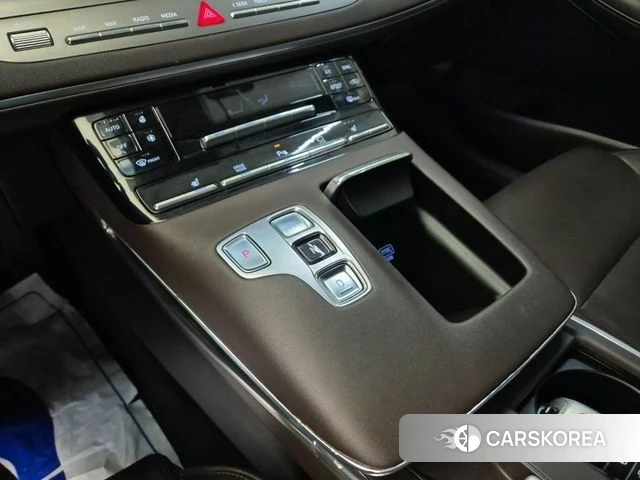 Hyundai The New Grandeur IG Hybrid 2021 Белый из Кореи, фото 3