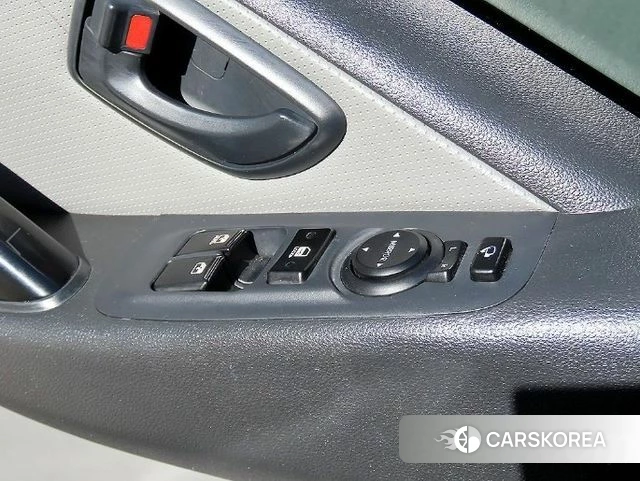 Hyundai The New Grand Starex 2019 Белый из Кореи, фото 3