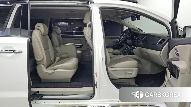 Kia The New Carnival 2019 Белый из Кореи, фото 3