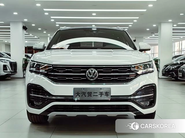 Volkswagen Tayron 2021 Белый из Китая, фото 3