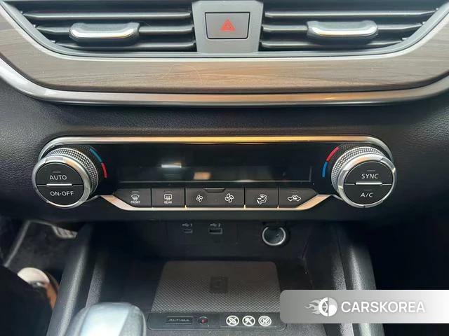 Nissan Altima 2021 Черный из Китая, фото 3