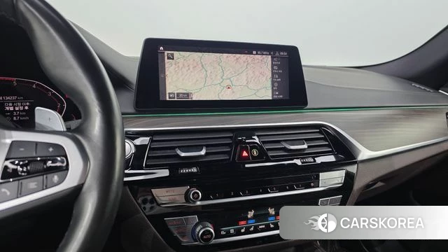 BMW 5 Series (G30) 2020 Серый из Кореи, фото 3