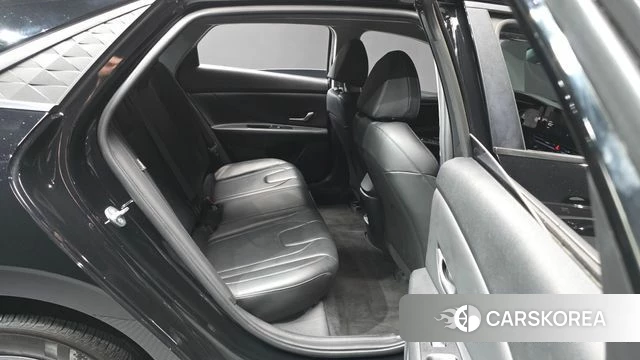 Hyundai The New Avante (CN7) 2023 Черный из Кореи, фото 3