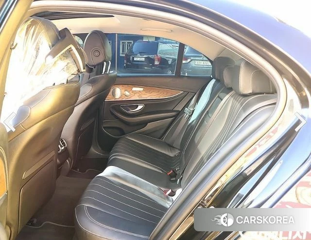 Mercedes-Benz E-Class W213 2019 Черный из Кореи, фото 3