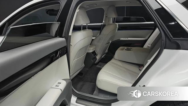 Hyundai Grandeur (GN7) 2023 Белый из Кореи, фото 3