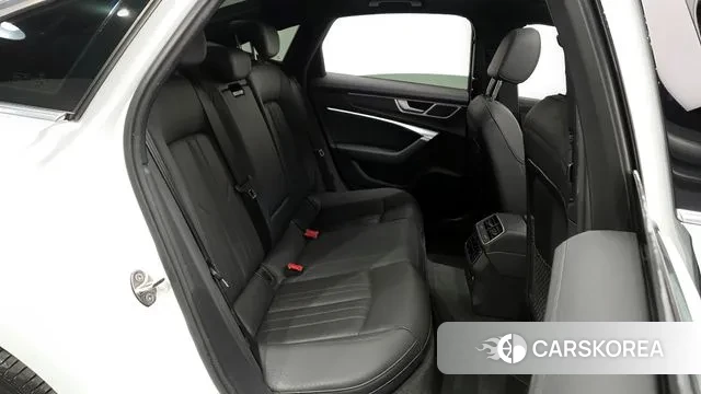 Audi A6 (C8) 2021 Белый из Кореи, фото 3