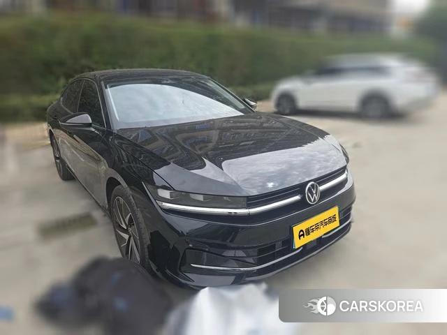 Volkswagen Magotan 2025 Черный из Китая, фото 3