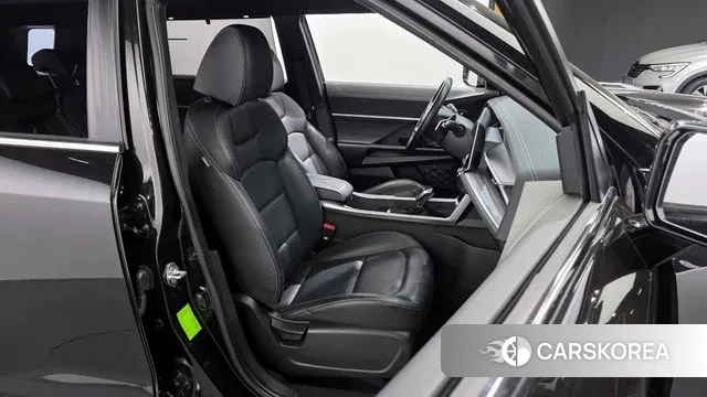 Ssangyong Torres 2022 Черный из Кореи, фото 3