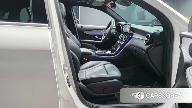 Mercedes-Benz GLC-Class X253 2021 Белый из Кореи, фото 3