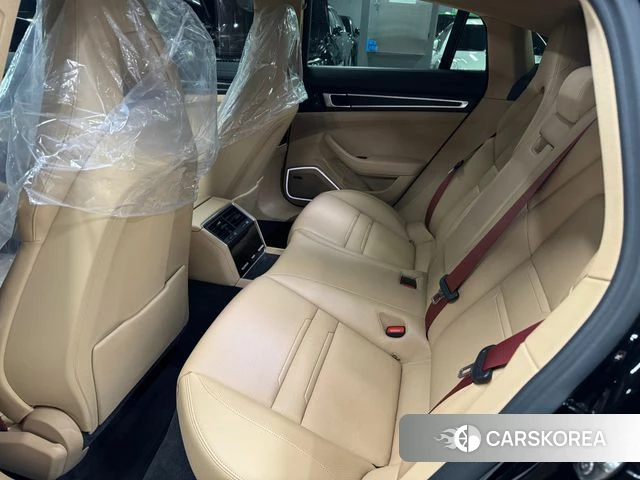 Porsche Panamera (971) 2022 Черный из Кореи, фото 3