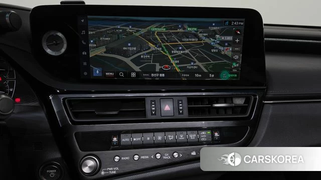 Lexus ES300h 7th generation 2024 Серебристо-серый из Кореи, фото 3