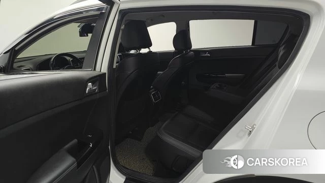 Kia Sportage 4th Generation 2018 Белый из Кореи, фото 3