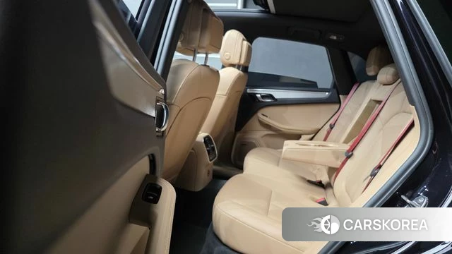Porsche Macan 2023 Черный из Кореи, фото 3