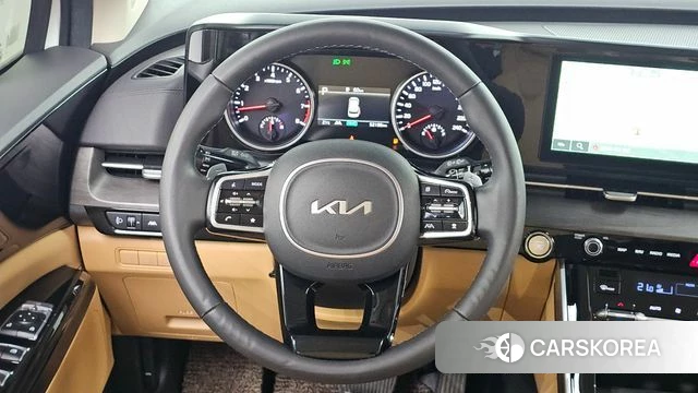 Kia Carnival 4th generation 2023 Белый из Кореи, фото 3