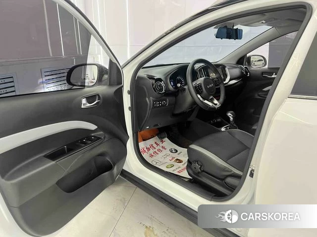 Kia KX1 2023 Белый из Китая, фото 3