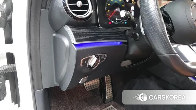 Mercedes-Benz E-Class W213 2020 Белый из Кореи, фото 3