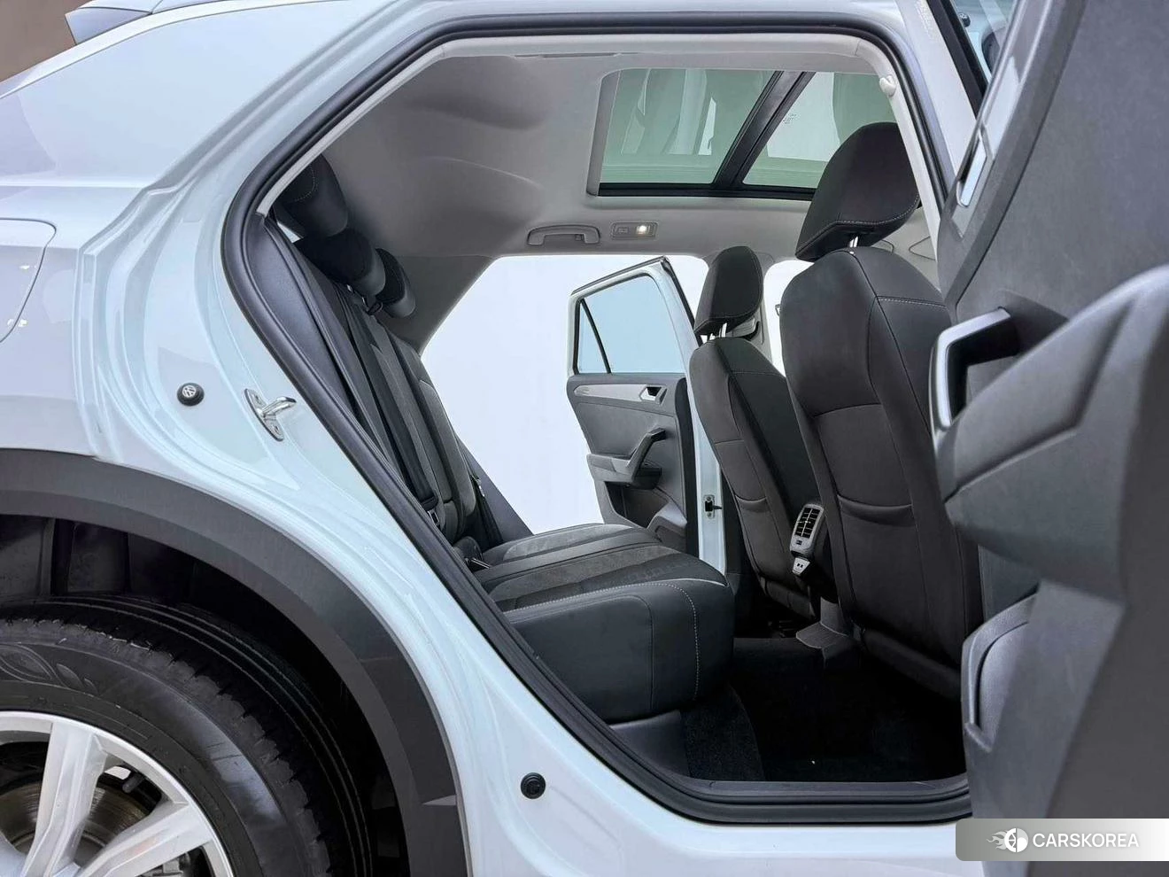 Volkswagen T-Roc 2021 Белый из Китая, фото 3