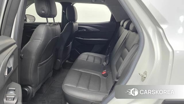 Chevrolet (GM Daewoo) Trailblazer 2022 Белый из Кореи, фото 3