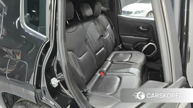 Jeep Renegade 2018 Черный из Кореи, фото 3