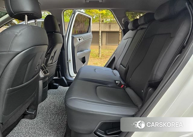 Kia Sportage 5th Generation Hybrid 2024 Белый из Кореи, фото 3