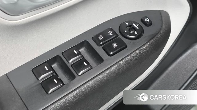 Kia The New Kia Ray 2023 Серебристо-серый из Кореи, фото 3