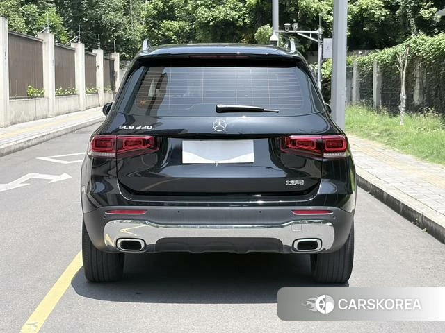 Mercedes-Benz GLB 2023 Черный из Китая, фото 3
