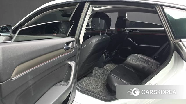 Volkswagen Arteon 2019 Белый из Кореи, фото 3