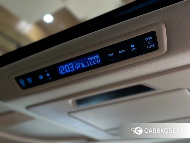 Toyota Vellfire 2022 Белый из Китая, фото 3