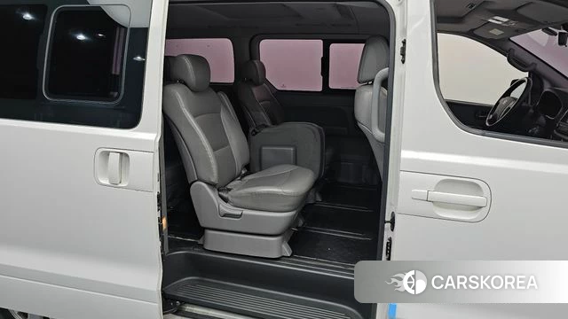 Hyundai The New Grand Starex 2018 Белый из Кореи, фото 3