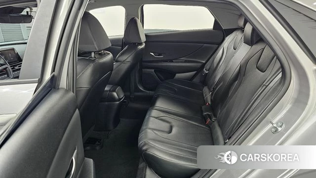 Hyundai Avante (CN7) 2022 Серебристо-серый из Кореи, фото 3