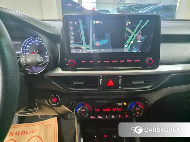 Kia The New K3 2nd generation 2022 Белый из Кореи, фото 3