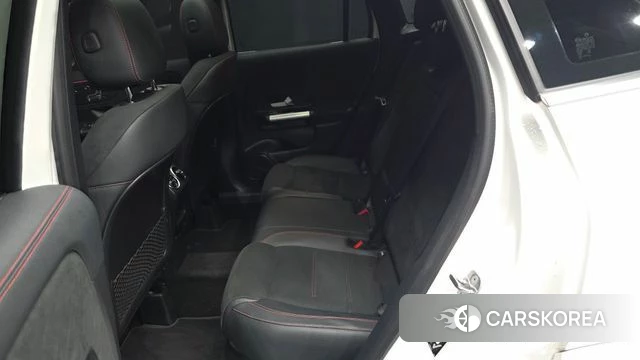 Mercedes-Benz GLA - Class H247 2025 Белый из Кореи, фото 3