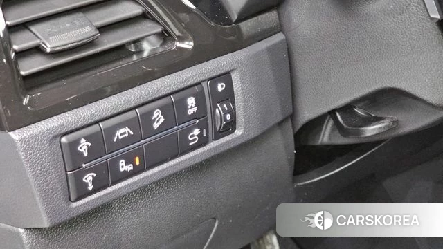 Ssangyong Korando EV (E-Motion) 2022 Белый из Кореи, фото 3