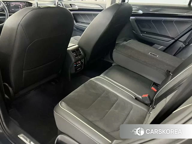 Volkswagen Tayron 2021 Черный из Китая, фото 3