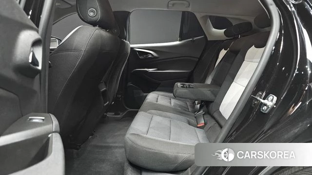 Chevrolet (GM Daewoo) Trax Crossover 2025 Черный из Кореи, фото 3