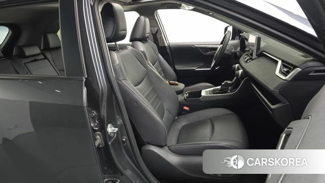 Toyota RAV4 5th Generation 2023 Серый из Кореи, фото 3
