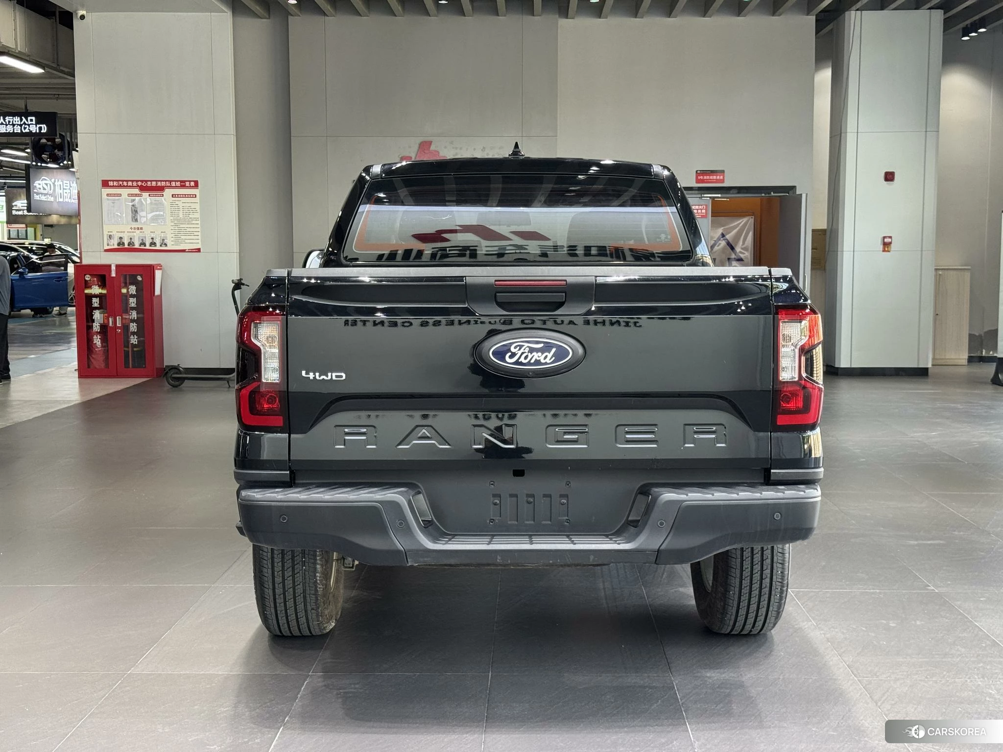 Ford Ranger 2023 Черный из Китая, фото 3