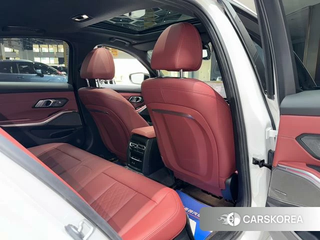 BMW 3 series 2025 Белый из Китая, фото 3